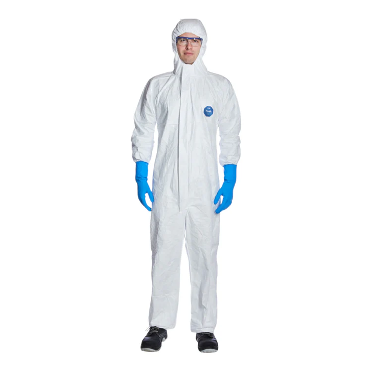 DuPontTyvekChemicalProtectiveCoverallsXpert500ZipperClosureChest-FRONT Du Pont Tyvek Chemical Protective Coveralls Xpert 500 – Professional Grade Type 5/6 Protection for Spraying and Maintenance (LARGE) - Image 1