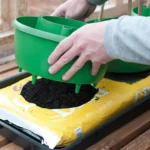 GARLAND Plant Halos Green - Set of 3 (4 per box) - Professional Watering & Support - Image 7